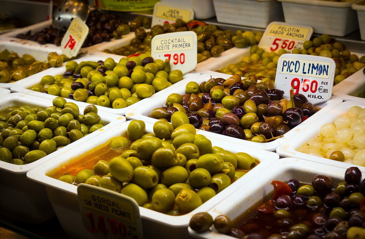 olives, oil, market-2751024.jpg